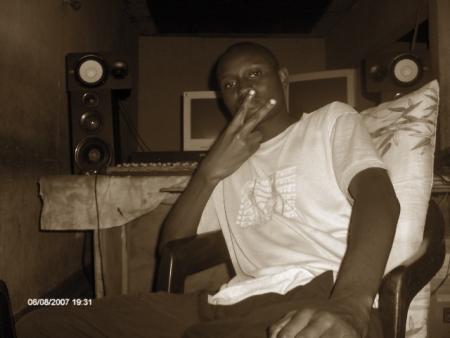 Bombardier au steud de Notion'3 , label N'3 records